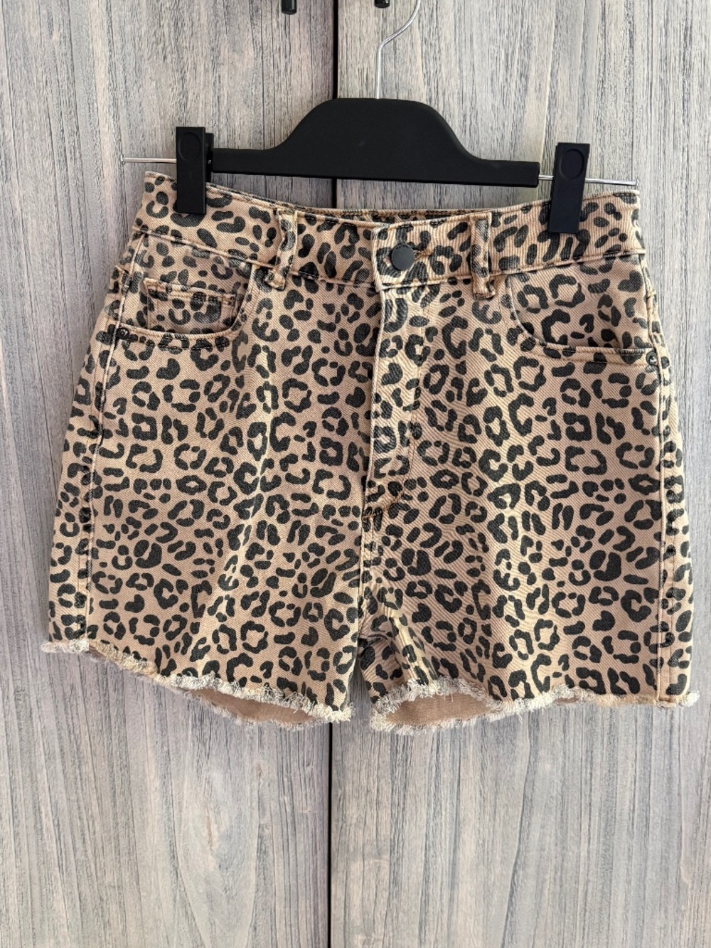 DL1961 Leopard Shorts
